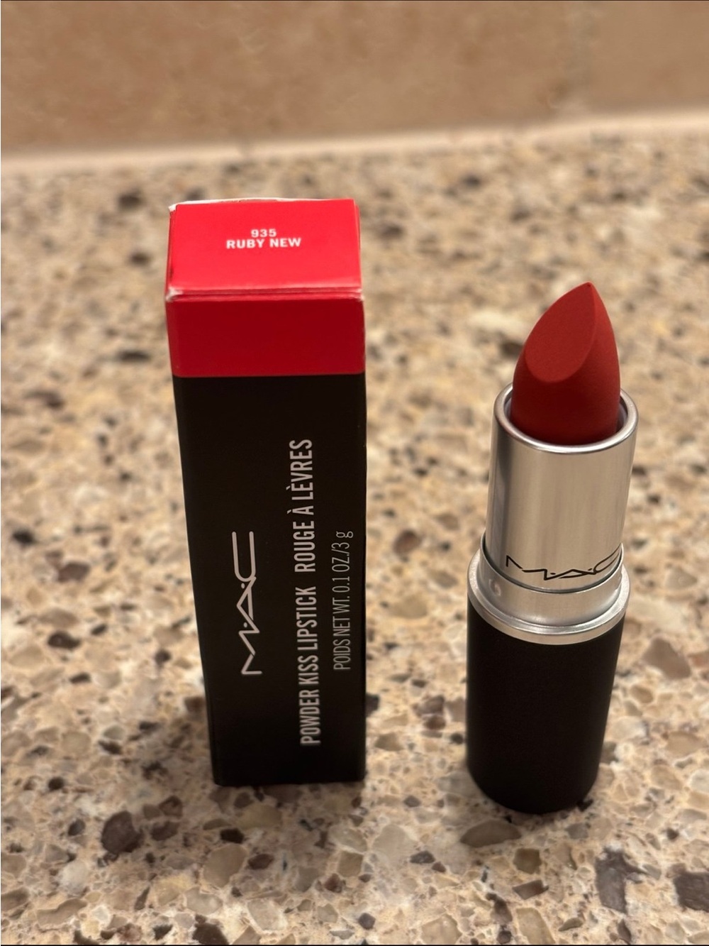 MAC Cosmetics “RUBY NEW” power lipstick